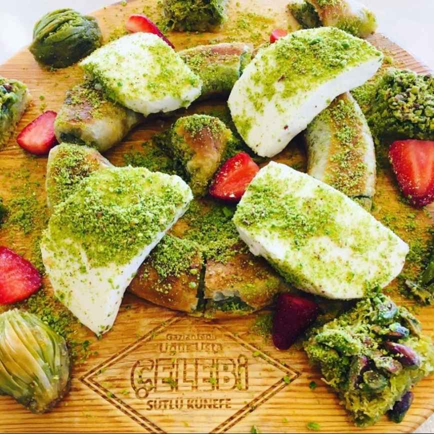 çelebi sütlü künefe burmalı kadayıf, kaymaklı kadayıf, sütlü künefe , simit katmer , katmer , dondurma , midye baklava , hasır kadayıf , kaymaklı kadayıf