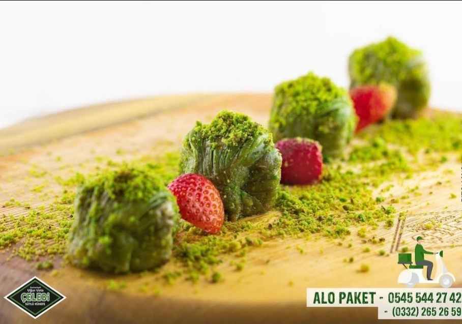 çelebi sütlü künefe burmalı kadayıf, kaymaklı kadayıf, sütlü künefe , simit katmer , katmer , dondurma , midye baklava , hasır kadayıf , kaymaklı kadayıf