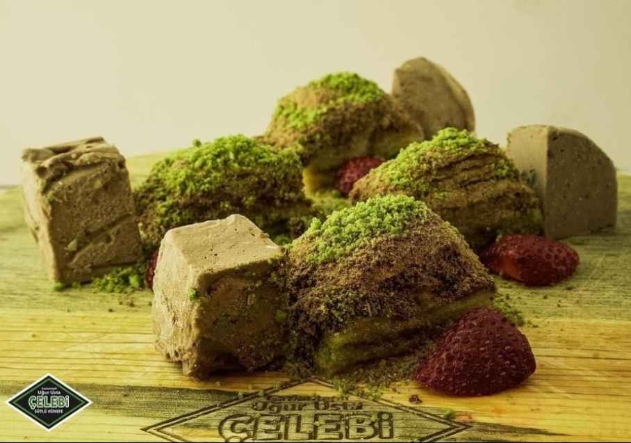çelebi sütlü künefe burmalı kadayıf, kaymaklı kadayıf, sütlü künefe , simit katmer , katmer , dondurma , midye baklava , hasır kadayıf , kaymaklı kadayıf