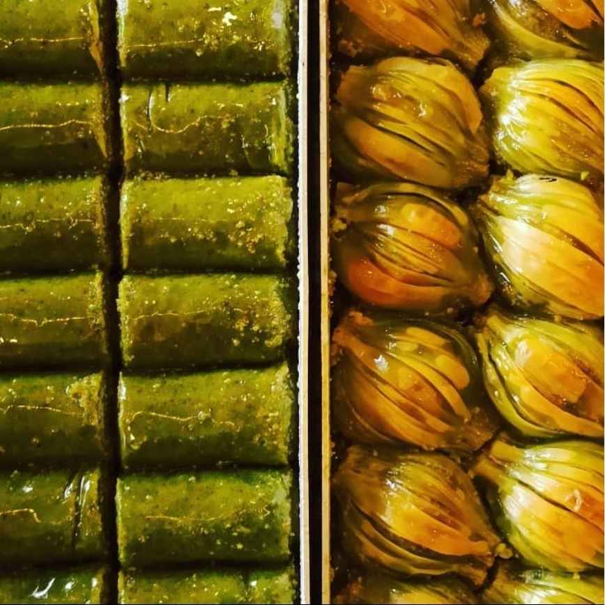 çelebi sütlü künefe burmalı kadayıf, kaymaklı kadayıf, sütlü künefe , simit katmer , katmer , dondurma , midye baklava , hasır kadayıf , kaymaklı kadayıf